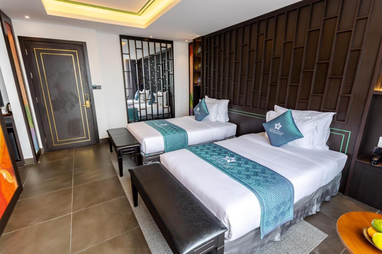 White Lotus Hotel 4*