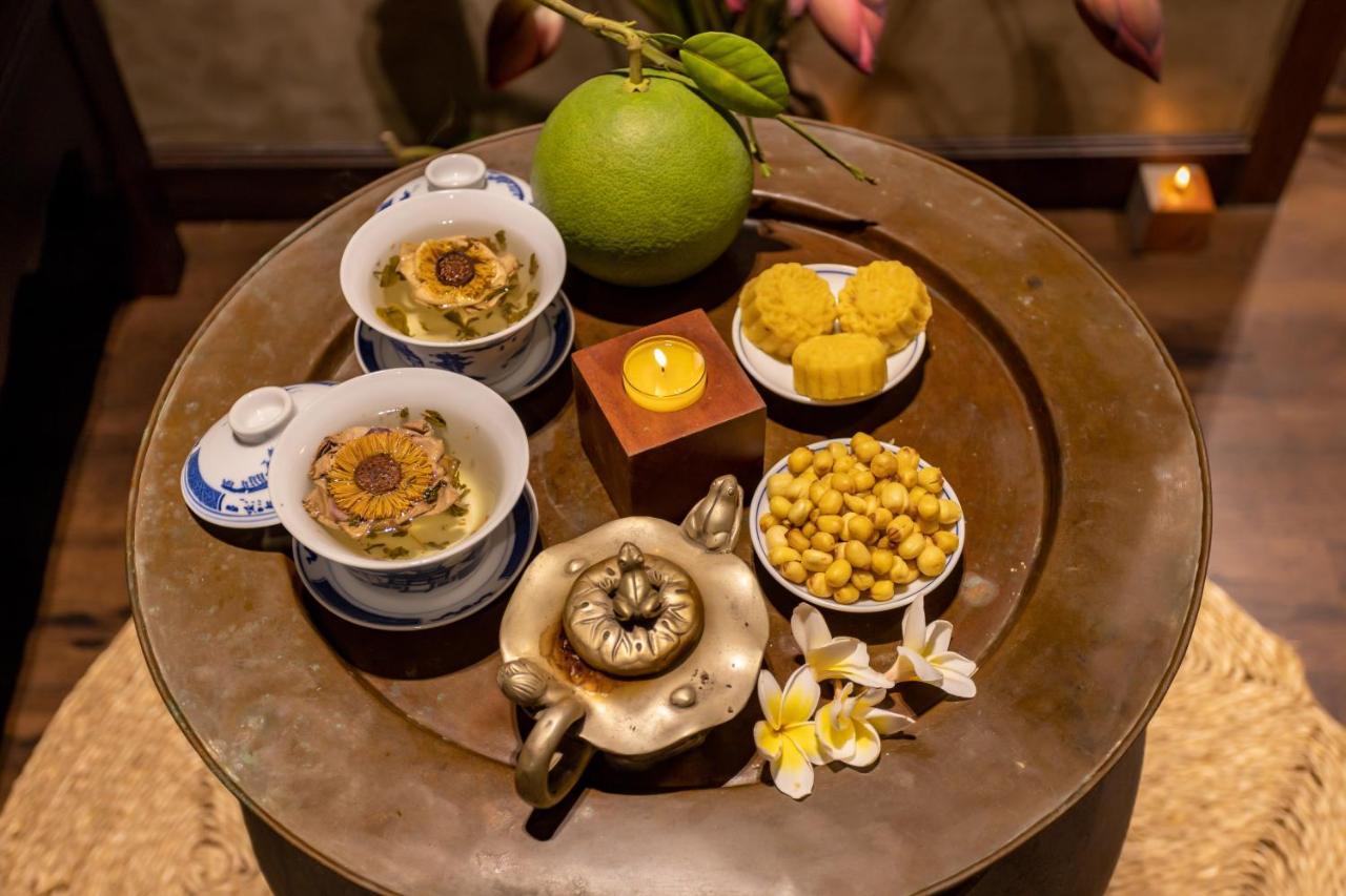 White Lotus Hotel