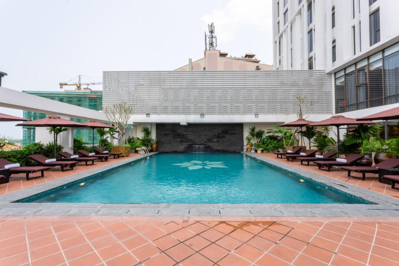 Hotel White Lotus Hue